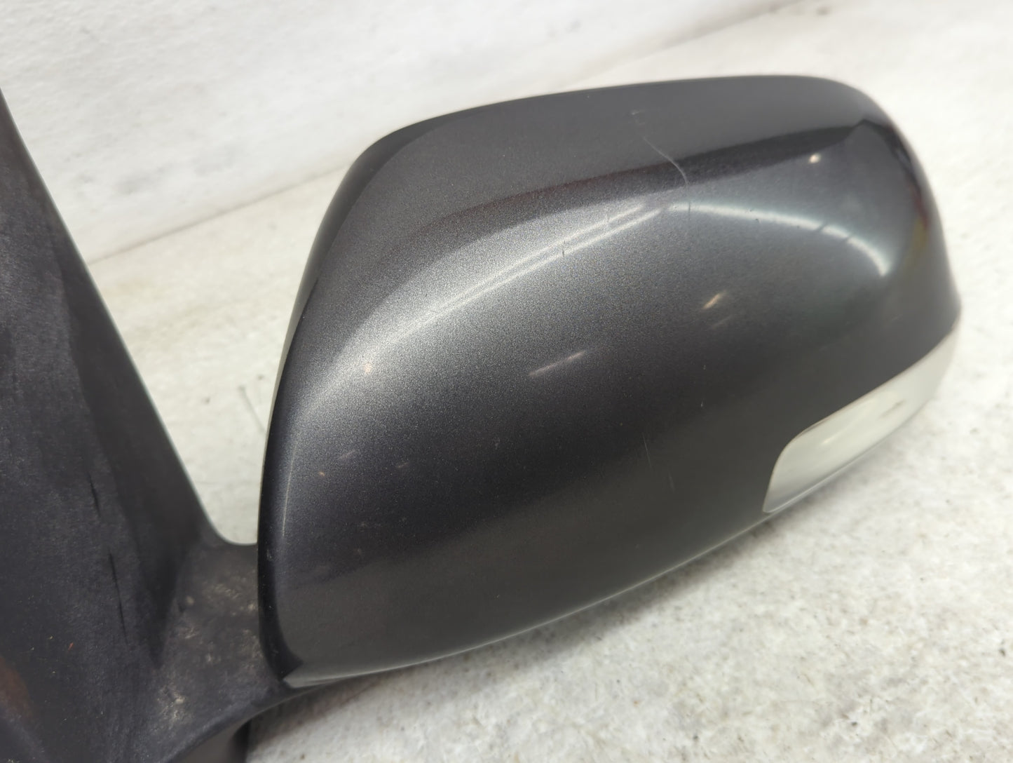 2009-2012 Toyota Rav4 Driver Side View Mirror - Left Door Mirror OEM Used - Oemusedautoparts1.com
