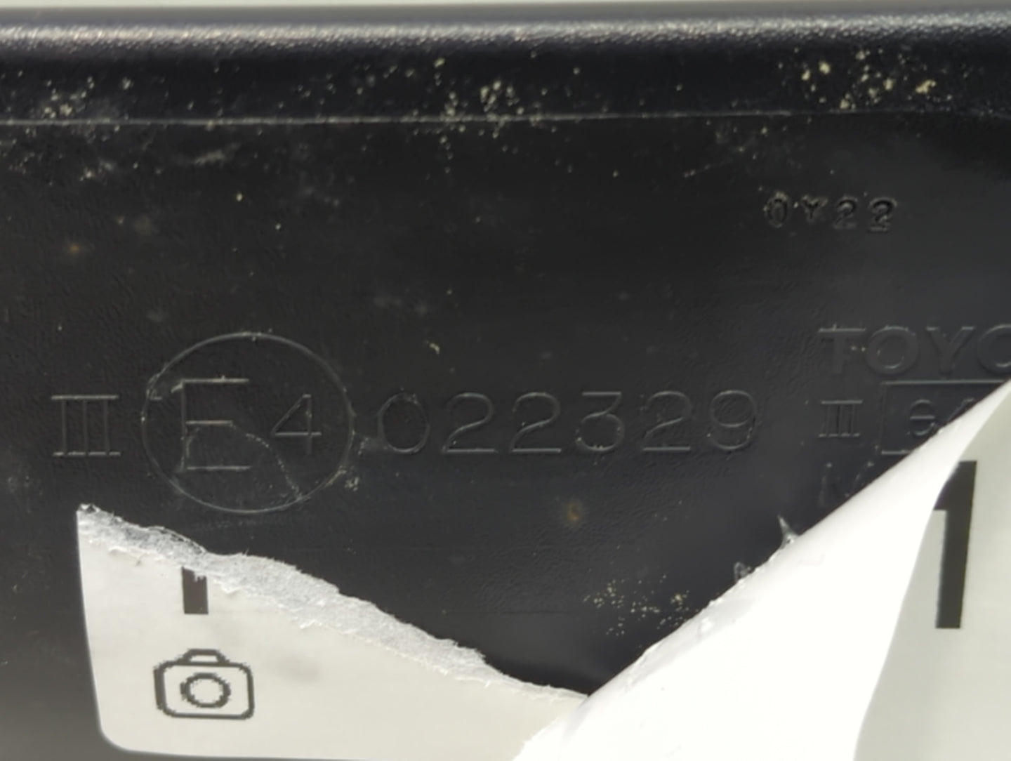 2009-2012 Toyota Rav4 Driver Side View Mirror - Left Door Mirror OEM Used - Oemusedautoparts1.com