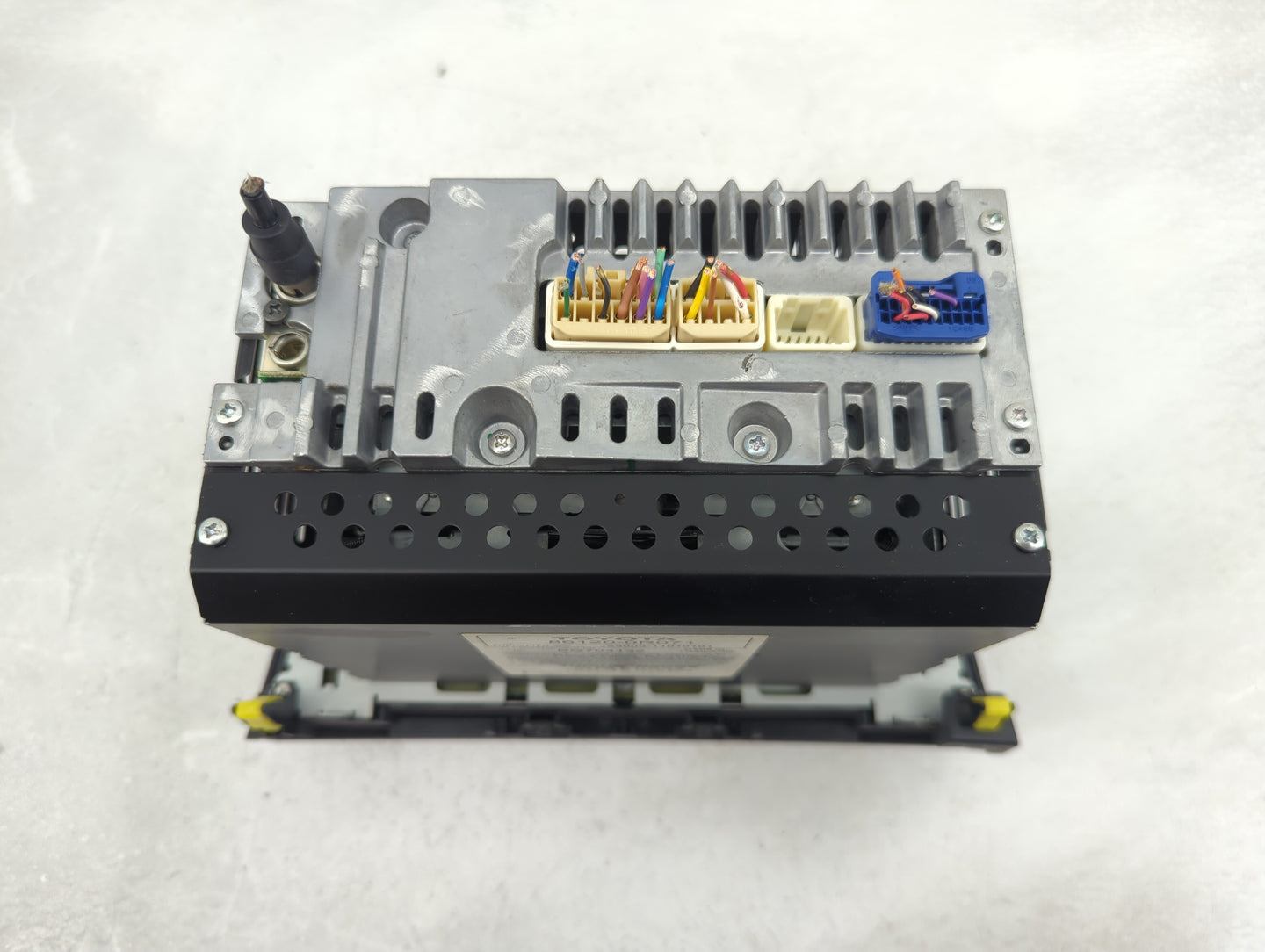 2010-2011 Toyota Rav4 Radio AM FM Cd Player Receiver Replacement P/N:86120-0R071 Fits Fits 2010 2011 OEM Used Auto Parts - O