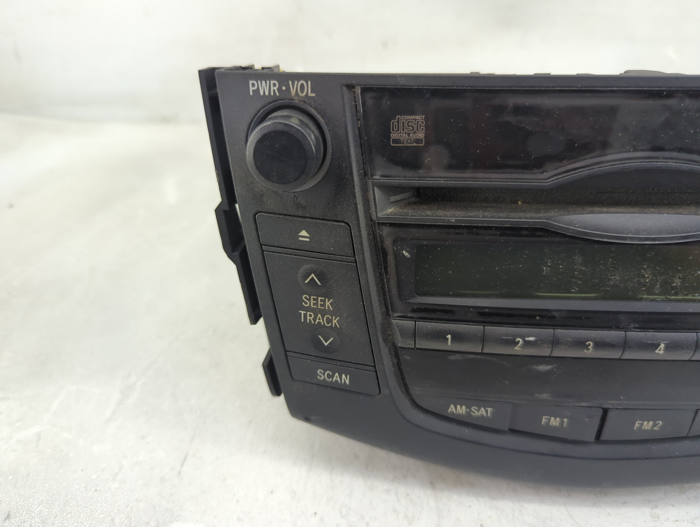 2010-2011 Toyota Rav4 Radio AM FM Cd Player Receiver Replacement P/N:86120-0R071 Fits Fits 2010 2011 OEM Used Auto Parts - O