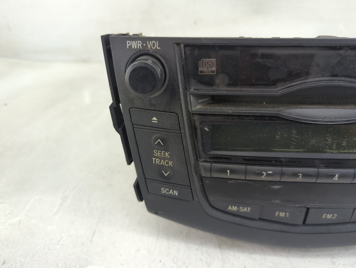 2010-2011 Toyota Rav4 Radio AM FM Cd Player Receiver Replacement P/N:86120-0R071 Fits Fits 2010 2011 OEM Used Auto Parts - O