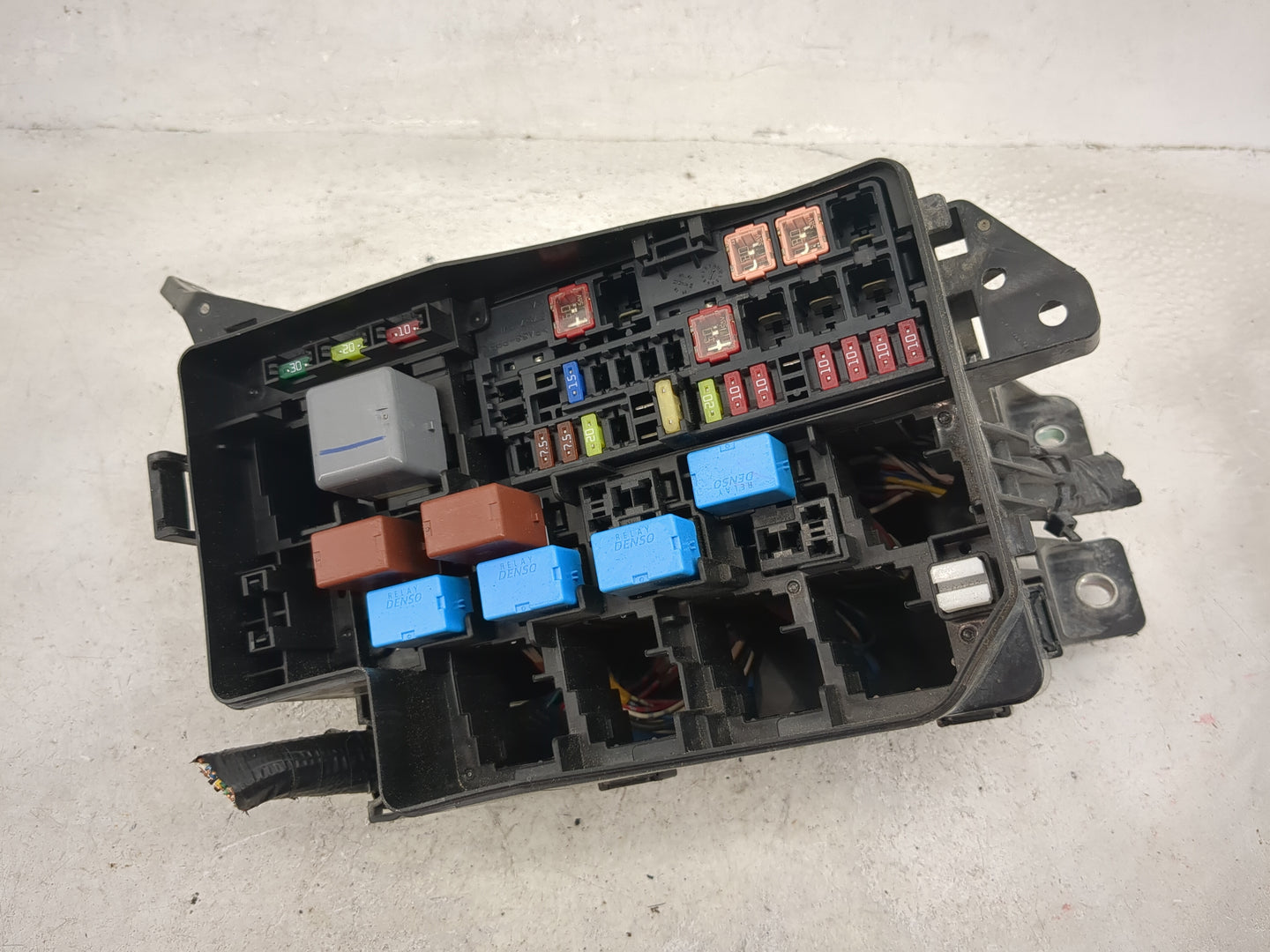 2008-2012 Toyota Rav4 Fusebox Fuse Box Panel Relay Module P/N:82662-0R030 Fits Fits 2008 2009 2010 2011 2012 OEM Used Auto P