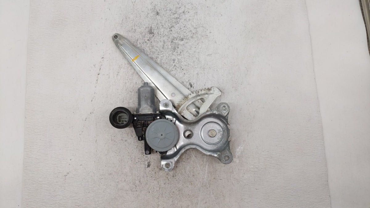 2006-2014 Toyota Rav4 Used Driver Left Rear Window Regulator - Oemusedautoparts1.com