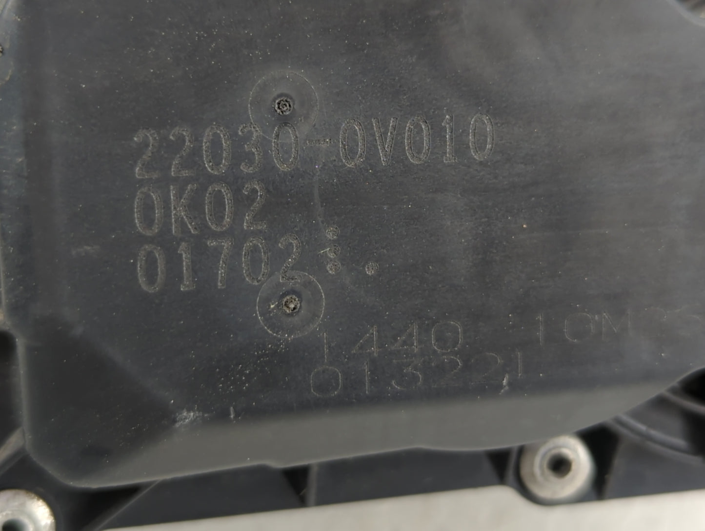 2009-2018 Toyota Rav4 Throttle Body P/N:35100-25200 22030-36010 Fits Fits 2009 2010 2011 2012 2013 2014 2015 2016 2017 2018 