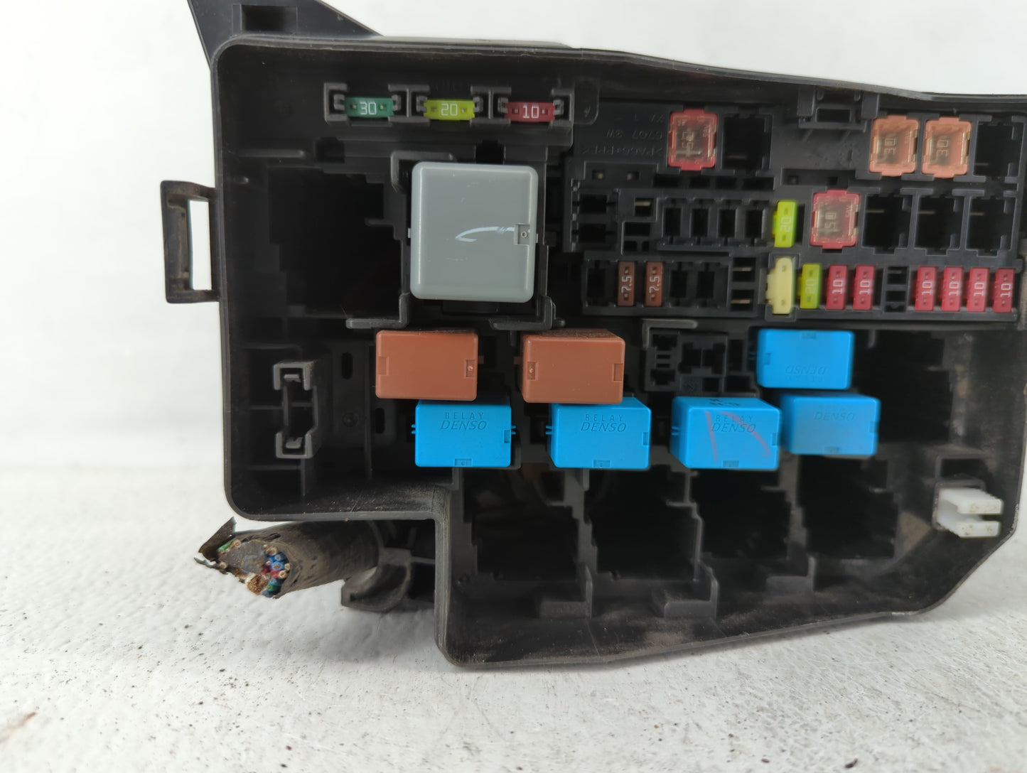 2010-2012 Toyota Rav4 Fusebox Fuse Box Panel Relay Module P/N:82662-0R030 Fits Fits 2010 2011 2012 OEM Used Auto Parts - Oem