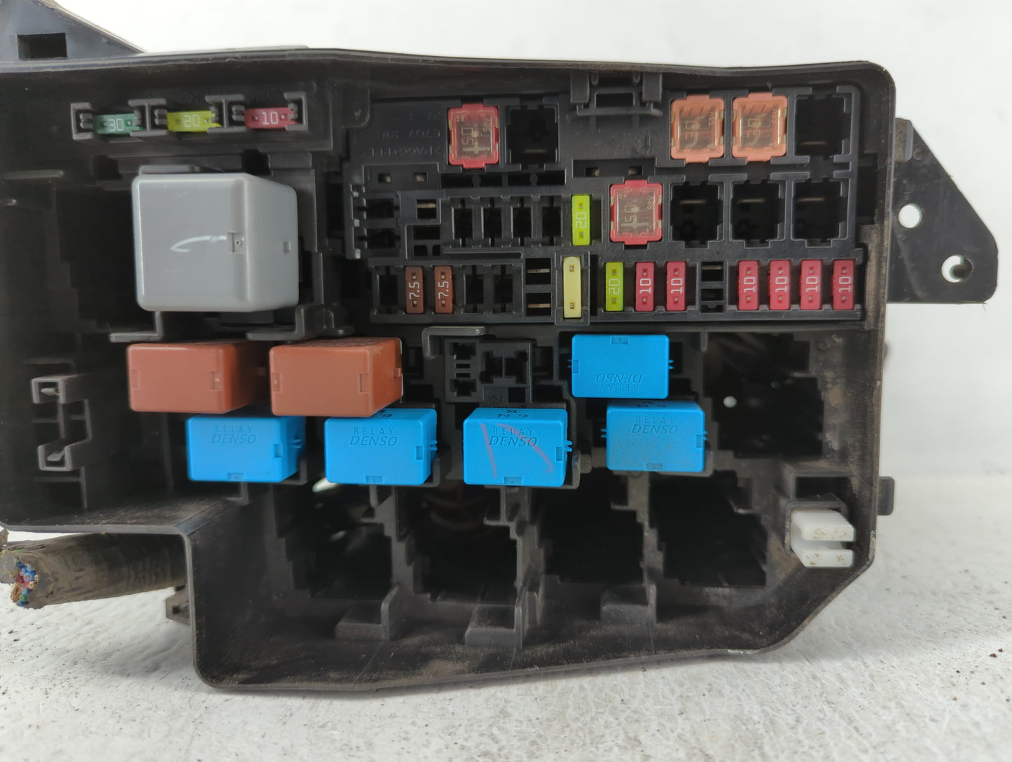 2010-2012 Toyota Rav4 Fusebox Fuse Box Panel Relay Module P/N:82662-0R030 Fits Fits 2010 2011 2012 OEM Used Auto Parts - Oem