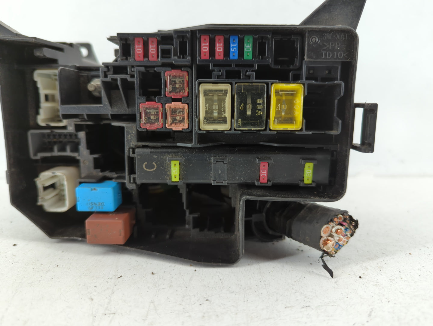 2006-2012 Toyota Rav4 Fusebox Fuse Box Panel Relay Module P/N:82662-QR010 Fits Fits 2006 2007 2008 2009 2010 2011 2012 OEM U