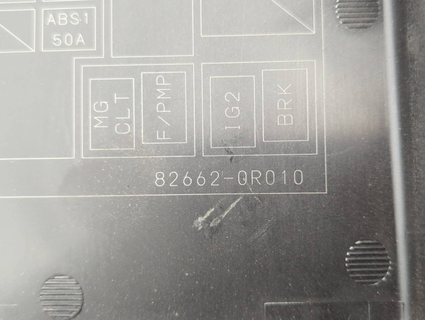 2006-2012 Toyota Rav4 Fusebox Fuse Box Panel Relay Module P/N:82662-QR010 Fits Fits 2006 2007 2008 2009 2010 2011 2012 OEM U