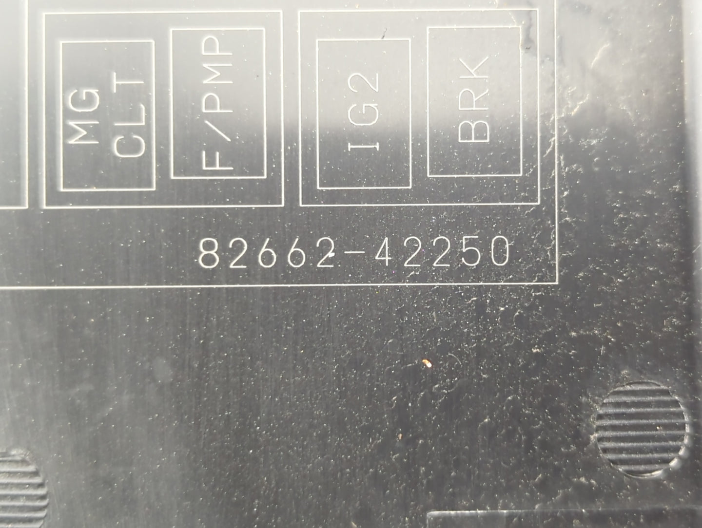 2008-2012 Toyota Rav4 Fusebox Fuse Box Panel Relay Module P/N:82662-42250 Fits Fits 2008 2009 2010 2011 2012 OEM Used Auto P