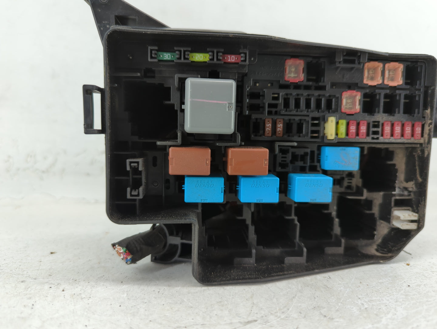 2006-2012 Toyota Rav4 Fusebox Fuse Box Panel Relay Module P/N:82662-0R030 Fits Fits 2006 2007 2008 2009 2010 2011 2012 OEM U