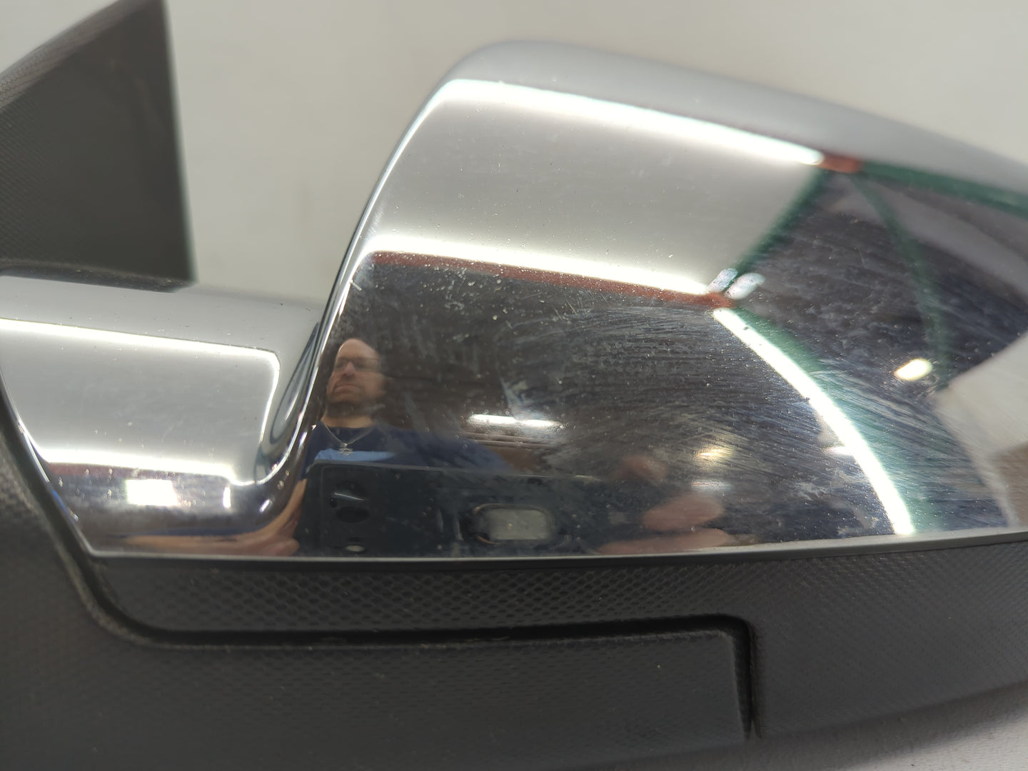 2009-2012 Toyota Rav4 Passenger Right Side View Manual Door Mirror Chrome - Oemusedautoparts1.com