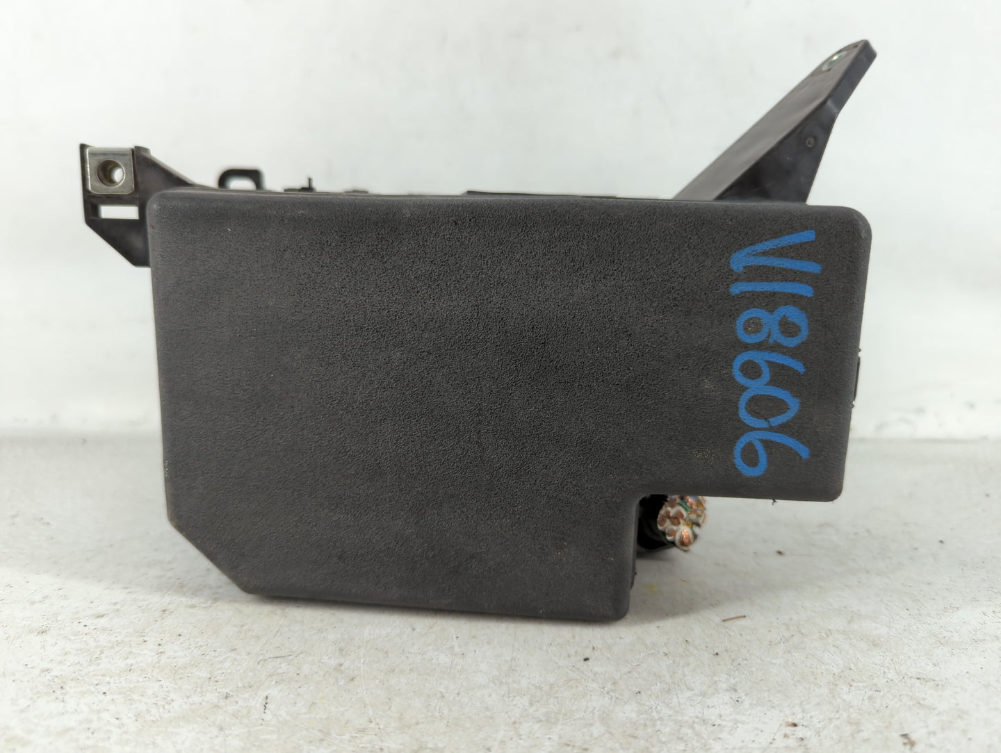 2008-2012 Toyota Rav4 Fusebox Fuse Box Panel Relay Module P/N:82662-42250 Fits Fits 2008 2009 2010 2011 2012 OEM Used Auto P