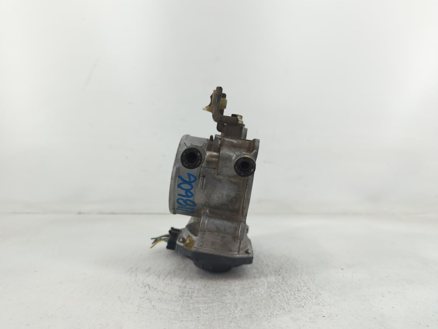 2009-2018 Toyota Rav4 Throttle Body P/N:142009M21 22030-36010 Fits Fits 2009 2010 2011 2012 2013 2014 2015 2016 2017 2018 20