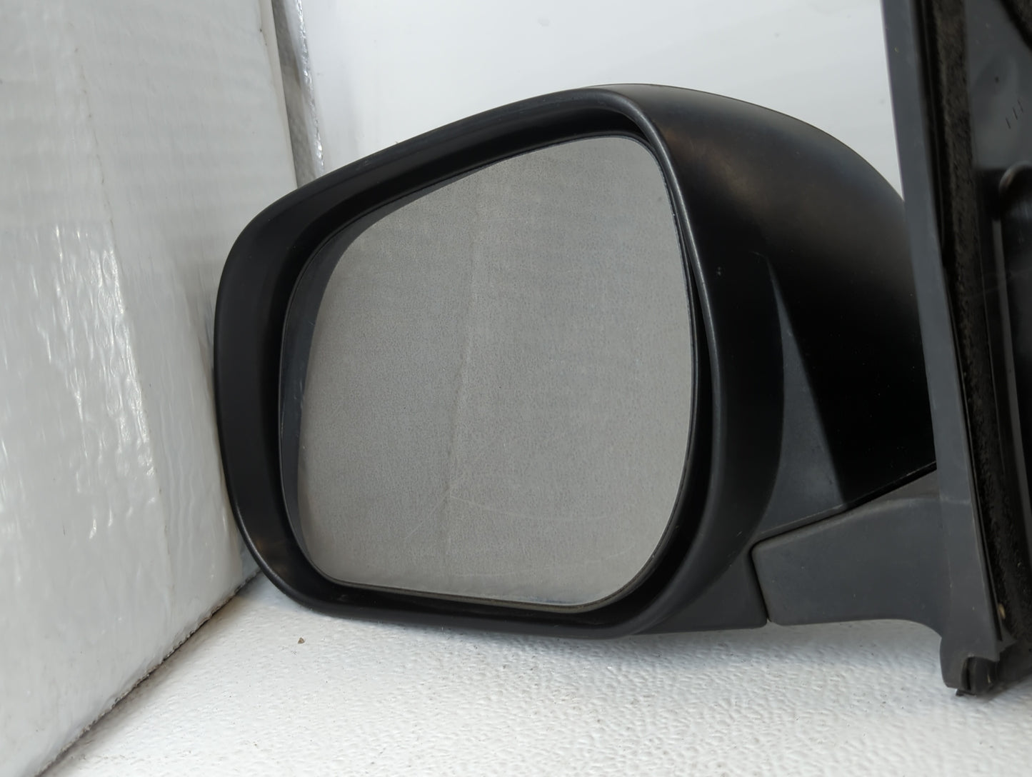2009-2012 Toyota Rav4 Driver Side View Mirror - Left Door Mirror OEM Used - Oemusedautoparts1.com