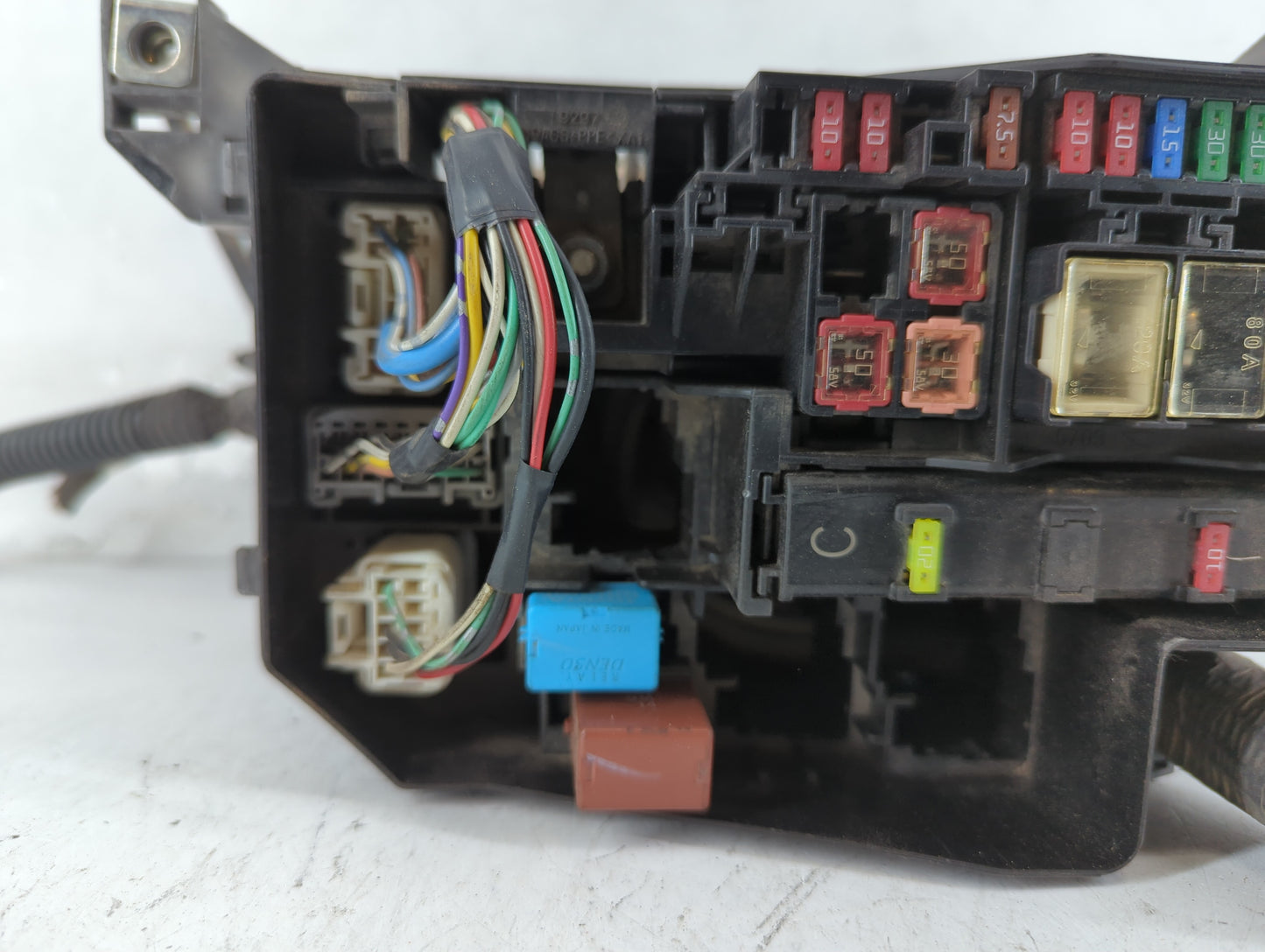 2008-2012 Toyota Rav4 Fusebox Fuse Box Panel Relay Module P/N:82662-42250 Fits Fits 2008 2009 2010 2011 2012 OEM Used Auto P