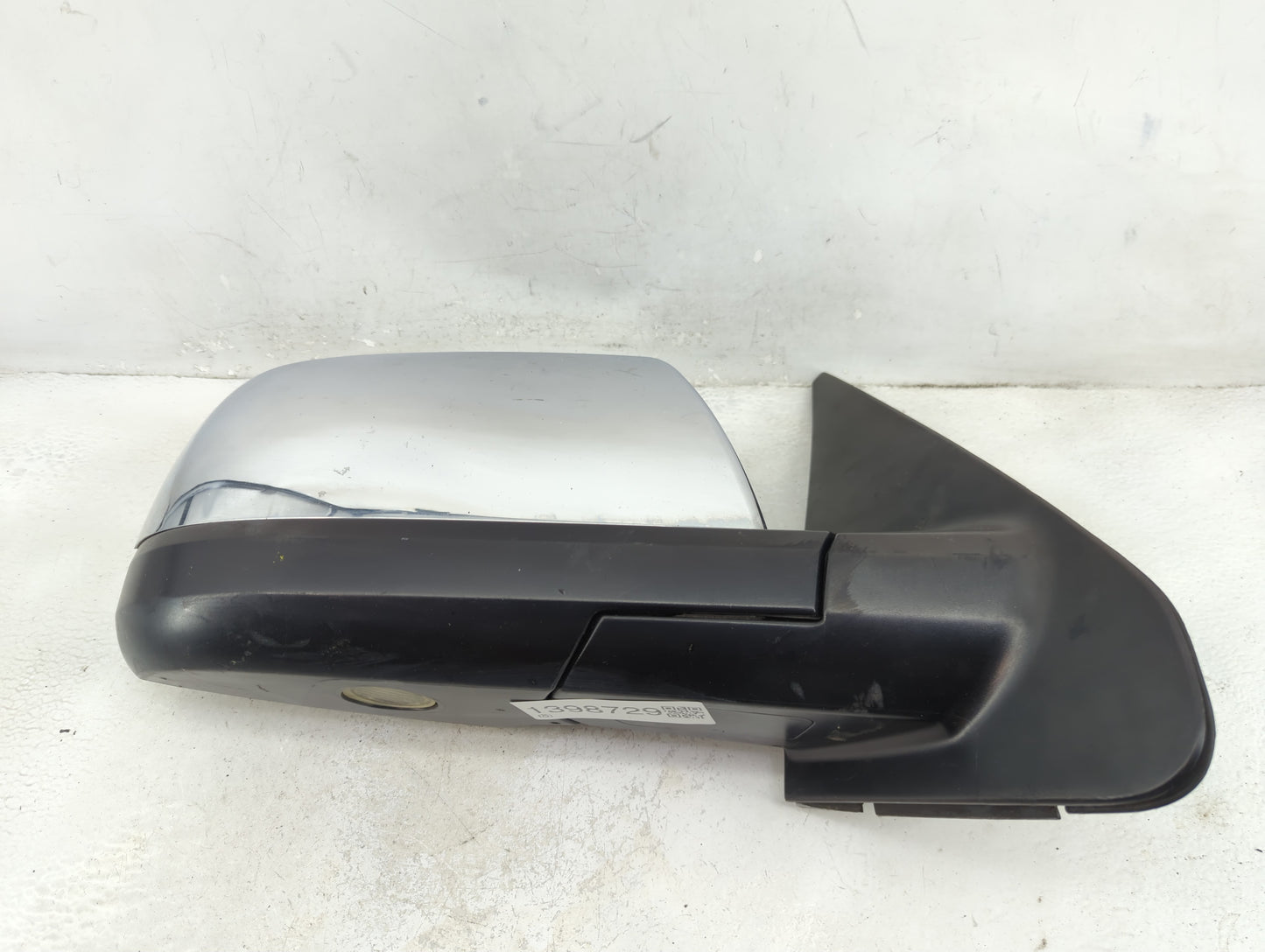 2008-2011 Toyota Sequoia Passenger Side View Mirror - Right Door Mirror OEM Used - Oemusedautoparts1.com