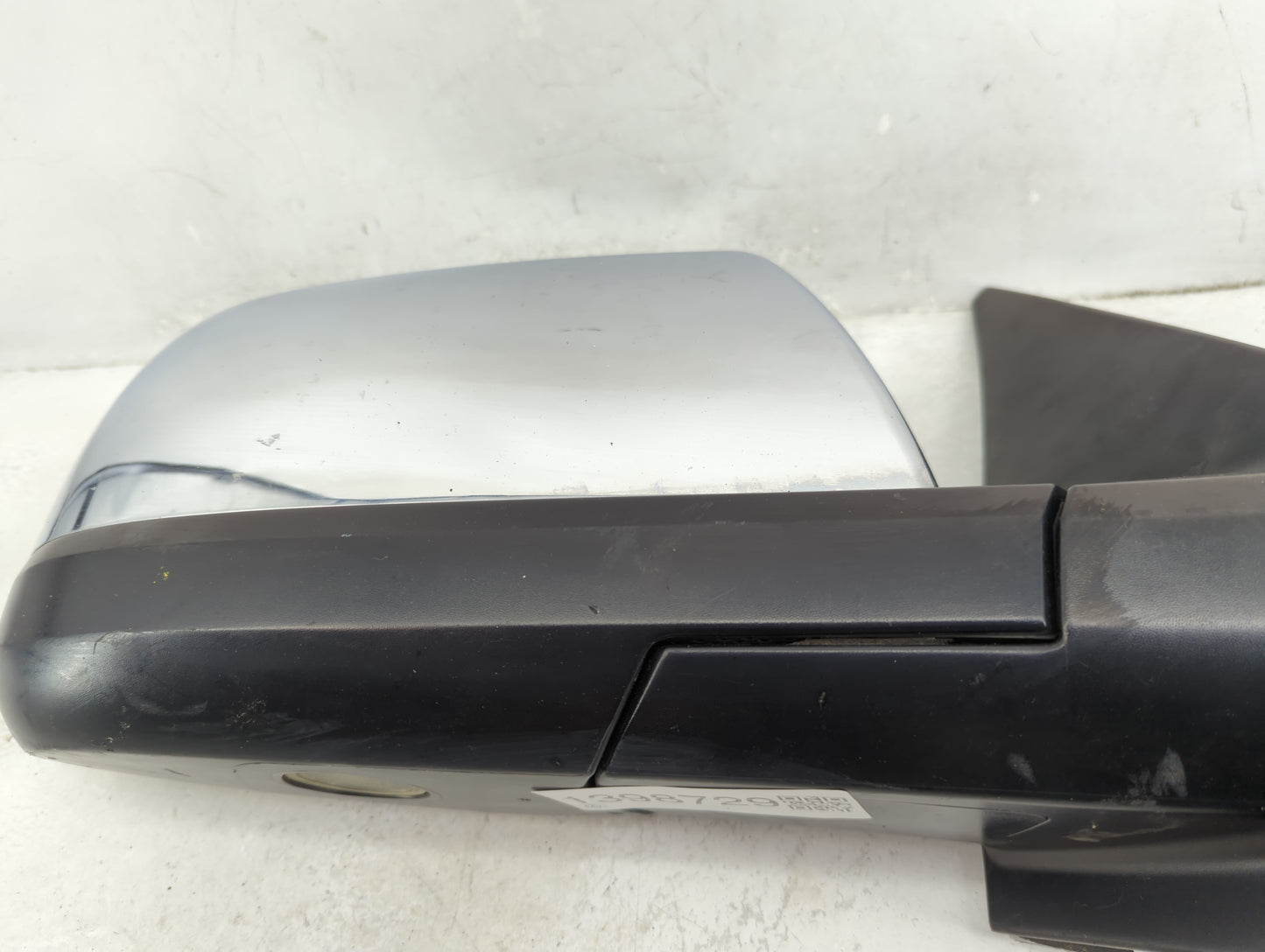 2008-2011 Toyota Sequoia Passenger Side View Mirror - Right Door Mirror OEM Used - Oemusedautoparts1.com
