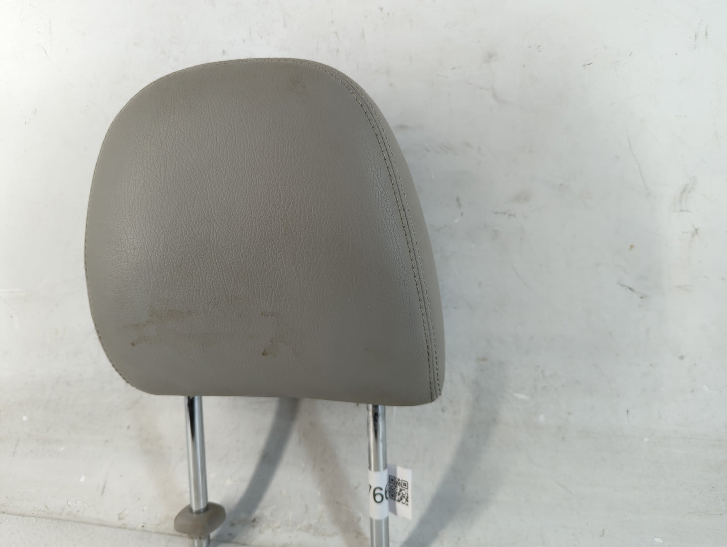 2011 Toyota Sienna Headrest Head Rest Front Driver Passenger Seat Fits OEM Used Auto Parts - Oemusedautoparts1.com