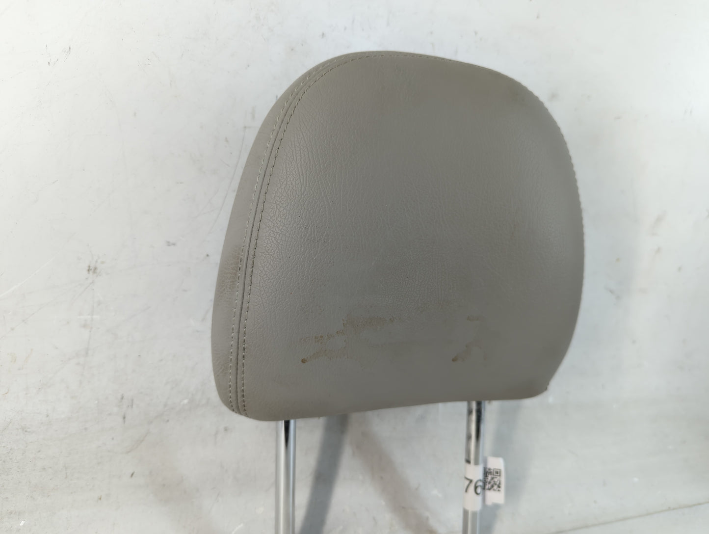 2011 Toyota Sienna Headrest Head Rest Front Driver Passenger Seat Fits OEM Used Auto Parts - Oemusedautoparts1.com