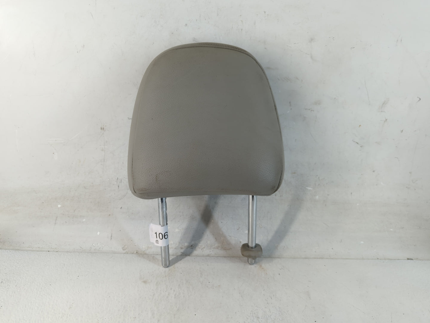 2011 Toyota Sienna Headrest Head Rest Front Driver Passenger Seat Fits OEM Used Auto Parts - Oemusedautoparts1.com