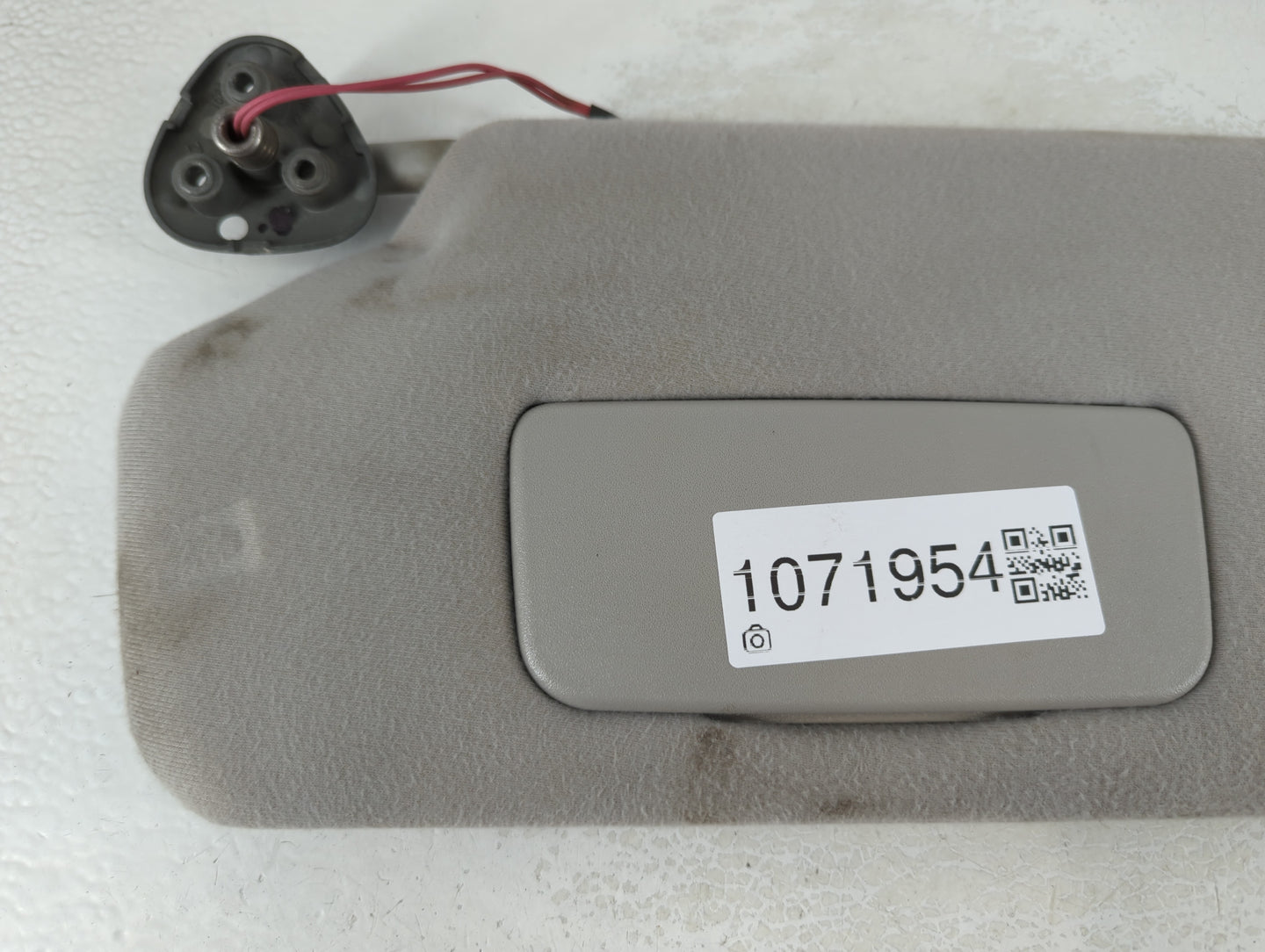 2011-2014 Toyota Sienna Sun Visor Shade Replacement Driver Left Mirror Fits Fits 2011 2012 2013 2014 OEM Used Auto Parts - O