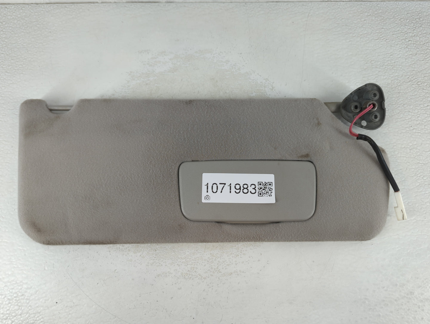 2011-2014 Toyota Sienna Sun Visor Shade Replacement Driver Left Mirror Fits Fits 2011 2012 2013 2014 OEM Used Auto Parts - O