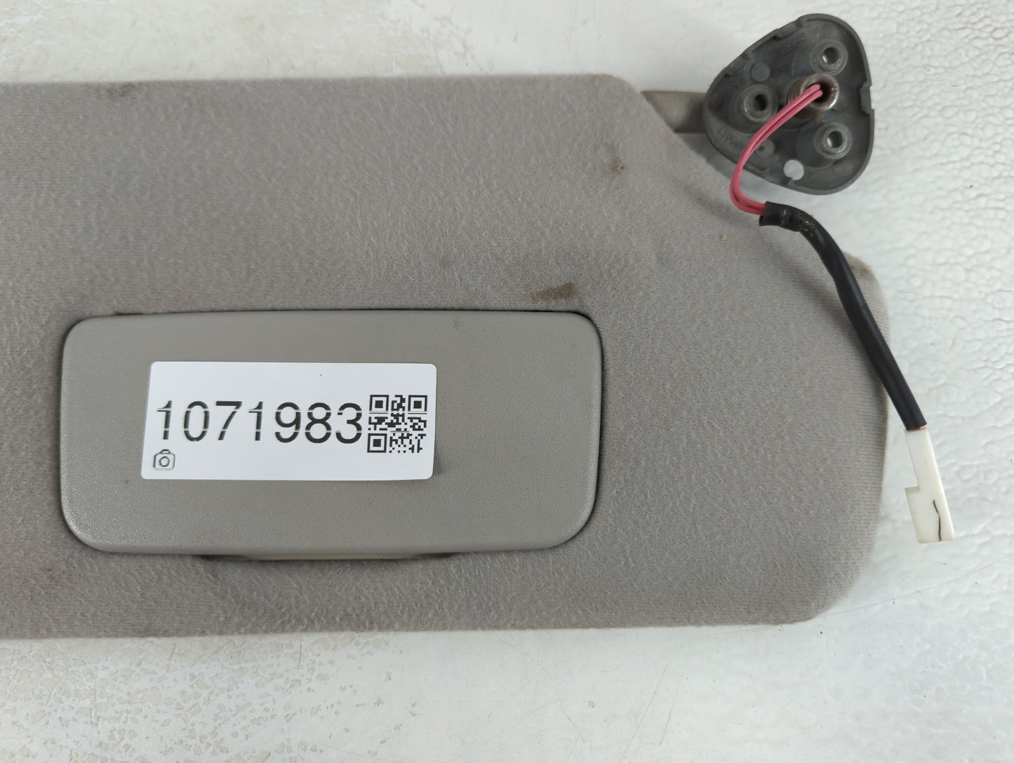 2011-2014 Toyota Sienna Sun Visor Shade Replacement Driver Left Mirror Fits Fits 2011 2012 2013 2014 OEM Used Auto Parts - O