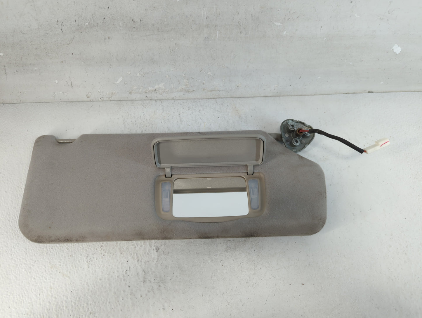 2011-2014 Toyota Sienna Sun Visor Shade Replacement Driver Left Mirror Fits Fits 2011 2012 2013 2014 OEM Used Auto Parts - O
