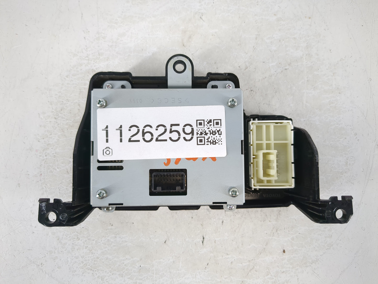 2011-2014 Toyota Sienna Information Display Screen - Oemusedautoparts1.com