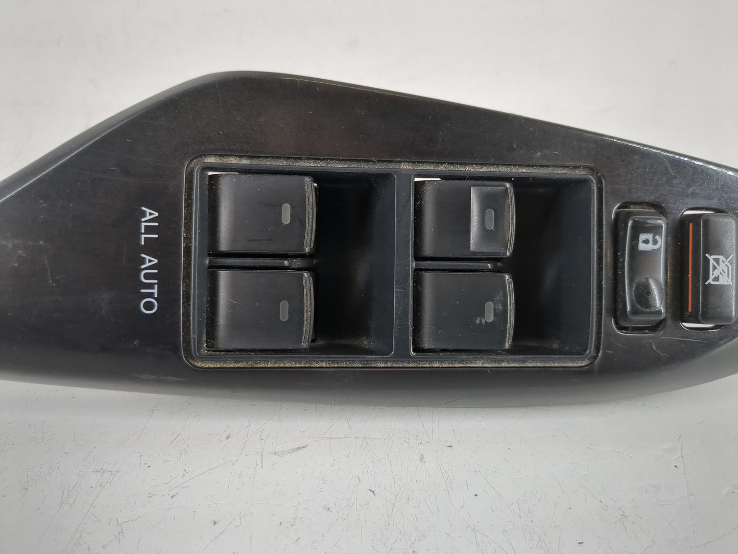 2011-2014 Toyota Sienna Master Power Window Switch Replacement Driver Side Left P/N:74240-08010 Fits OEM Used Auto Parts - O
