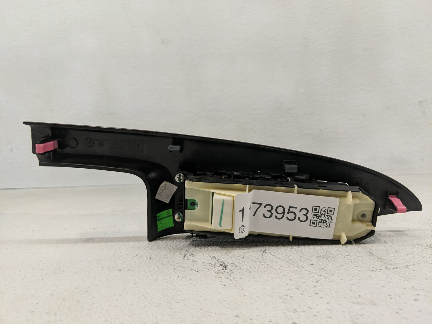 2011-2014 Toyota Sienna Master Power Window Switch Replacement Driver Side Left P/N:40-08010/20/30 14240-08010 Fits OEM Used