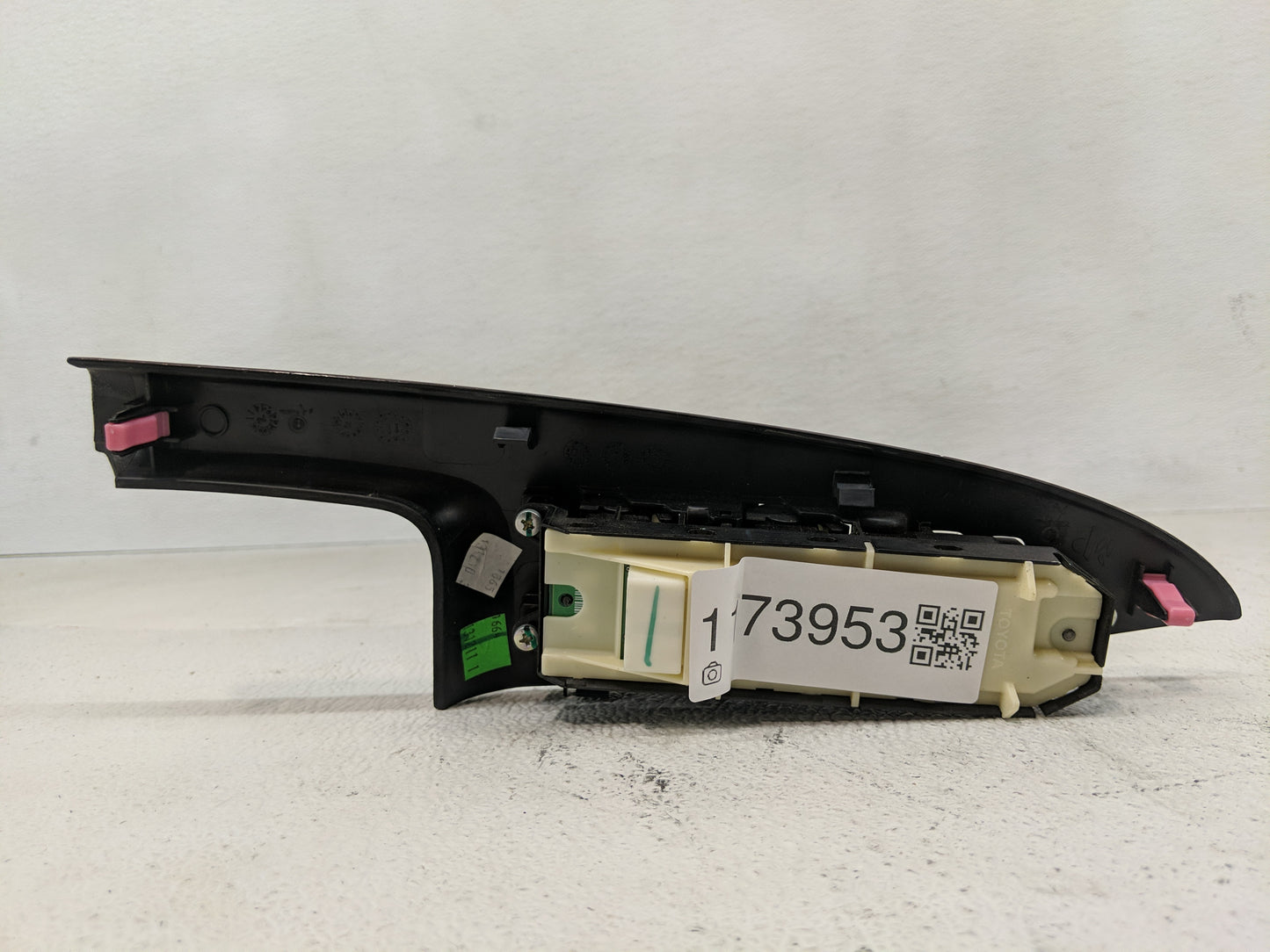 2011-2014 Toyota Sienna Master Power Window Switch Replacement Driver Side Left P/N:40-08010/20/30 14240-08010 Fits OEM Used