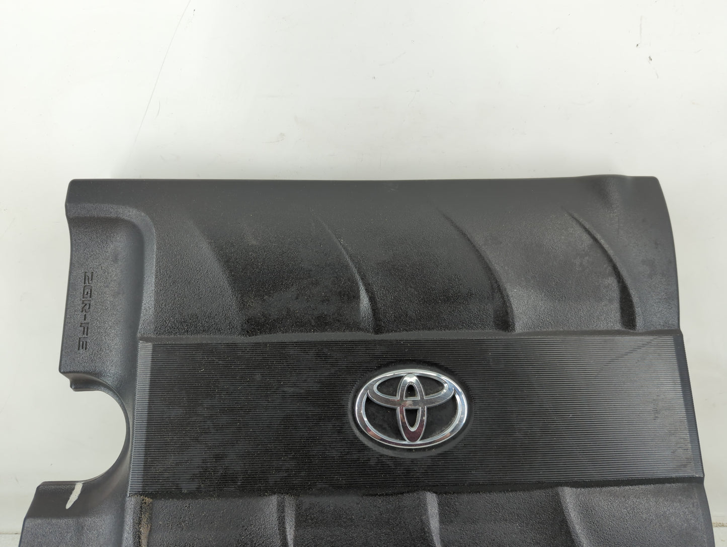 2011 Toyota Sienna Engine Cover - Oemusedautoparts1.com