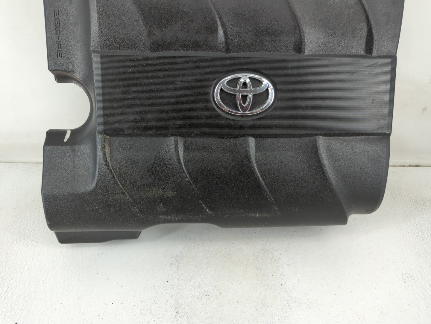 2011 Toyota Sienna Engine Cover - Oemusedautoparts1.com