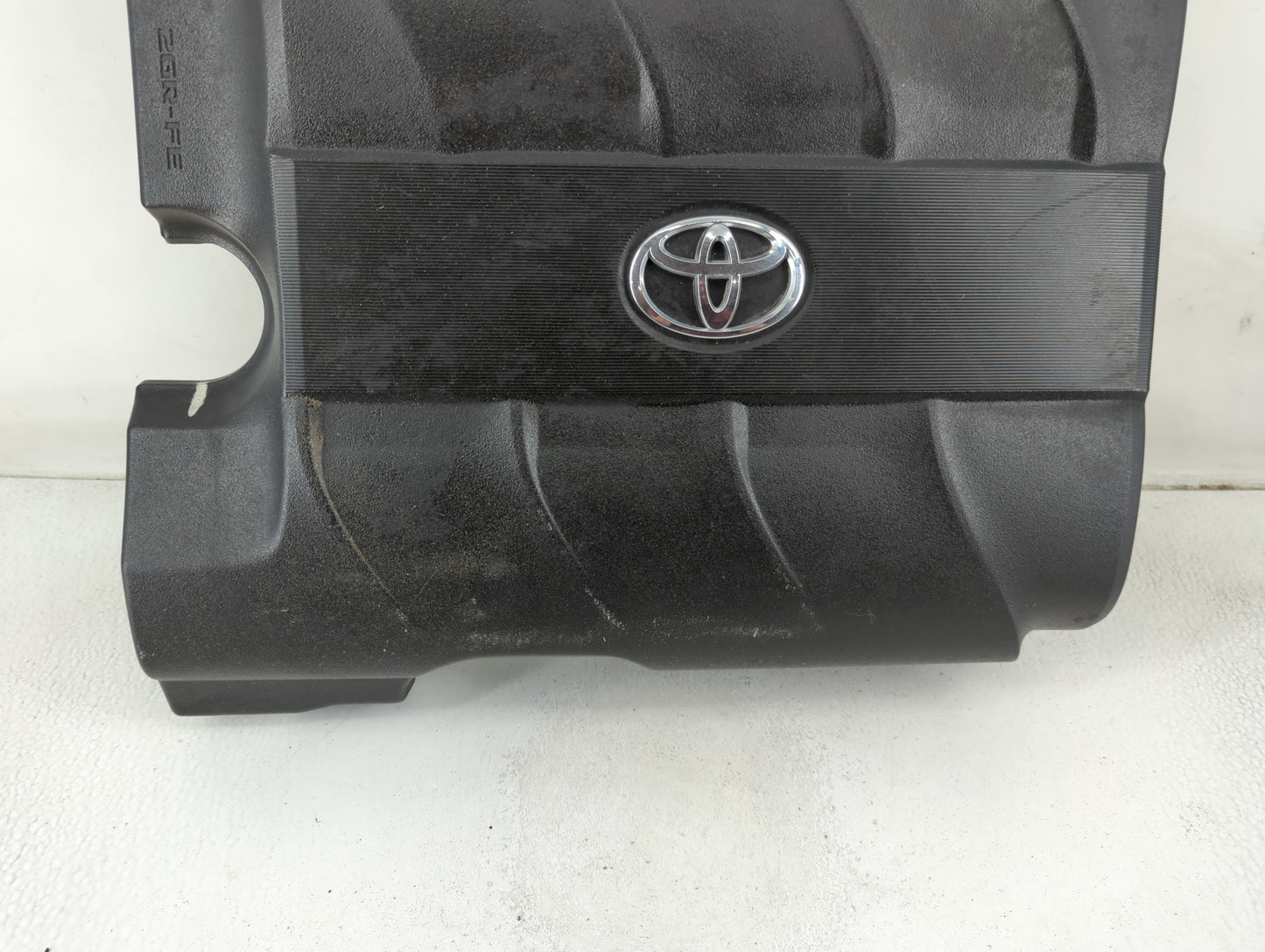 2011 Toyota Sienna Engine Cover - Oemusedautoparts1.com