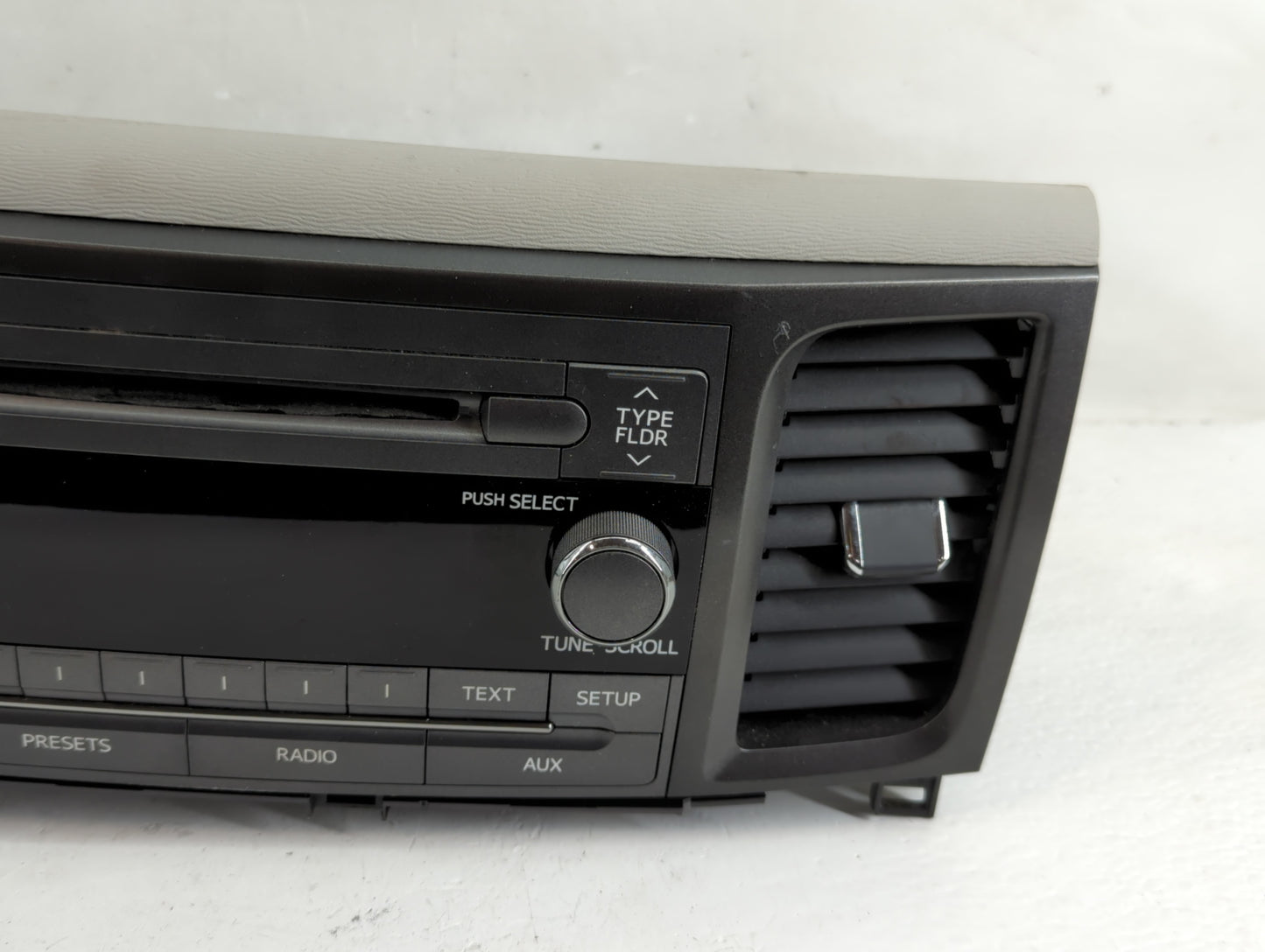 2011-2014 Toyota Sienna Radio AM FM Cd Player Receiver Replacement P/N:86120-08270 Fits Fits 2011 2012 2013 2014 OEM Used Au
