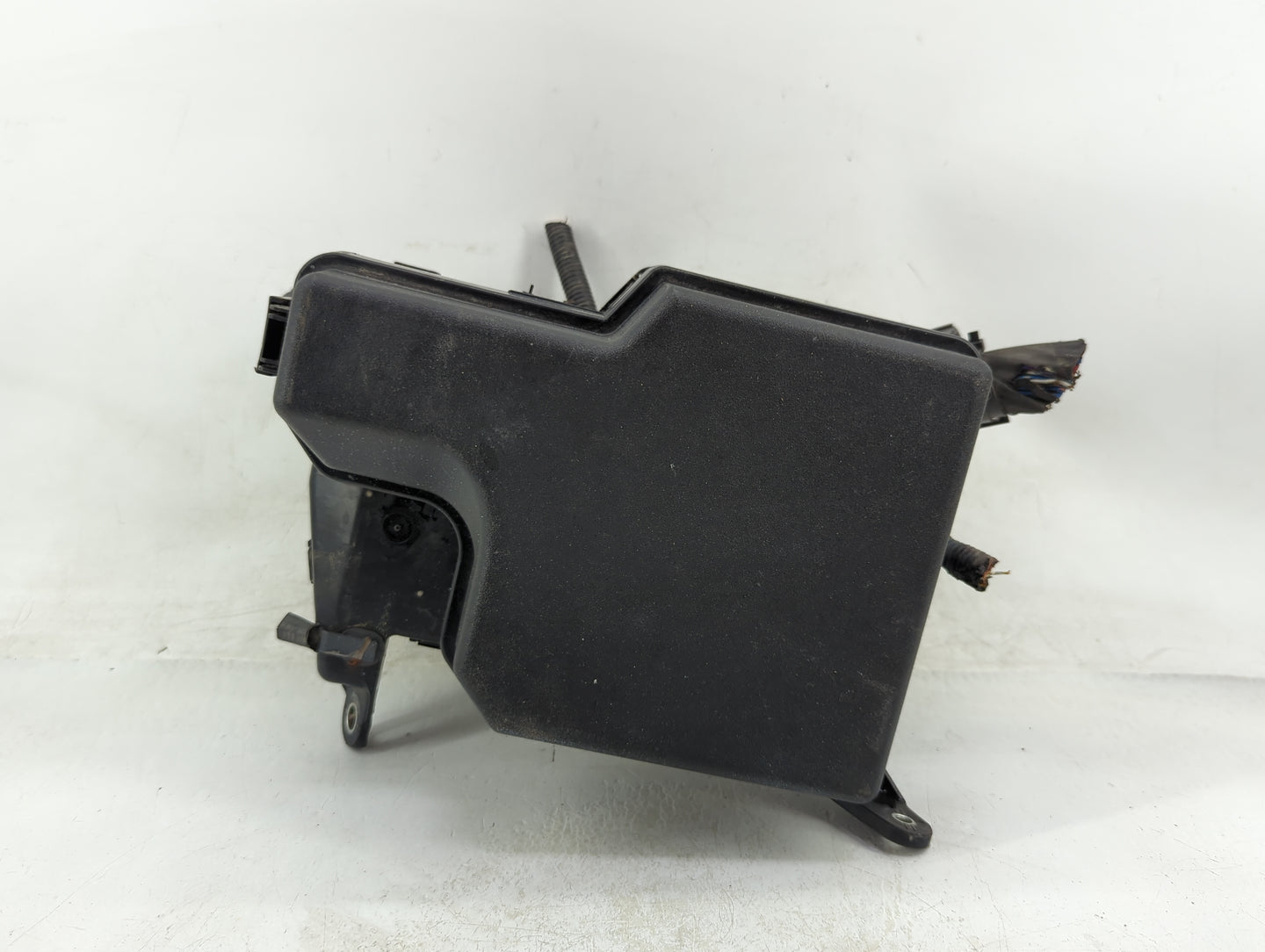 2011-2016 Toyota Sienna Fusebox Fuse Box Panel Relay Module P/N:82641-08040 Fits Fits 2011 2012 2013 2014 2015 2016 OEM Used