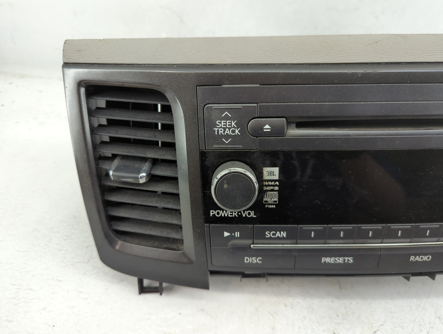 2011-2014 Toyota Sienna Radio AM FM Cd Player Receiver Replacement P/N:86120-08240 Fits Fits 2011 2012 2013 2014 OEM Used Au