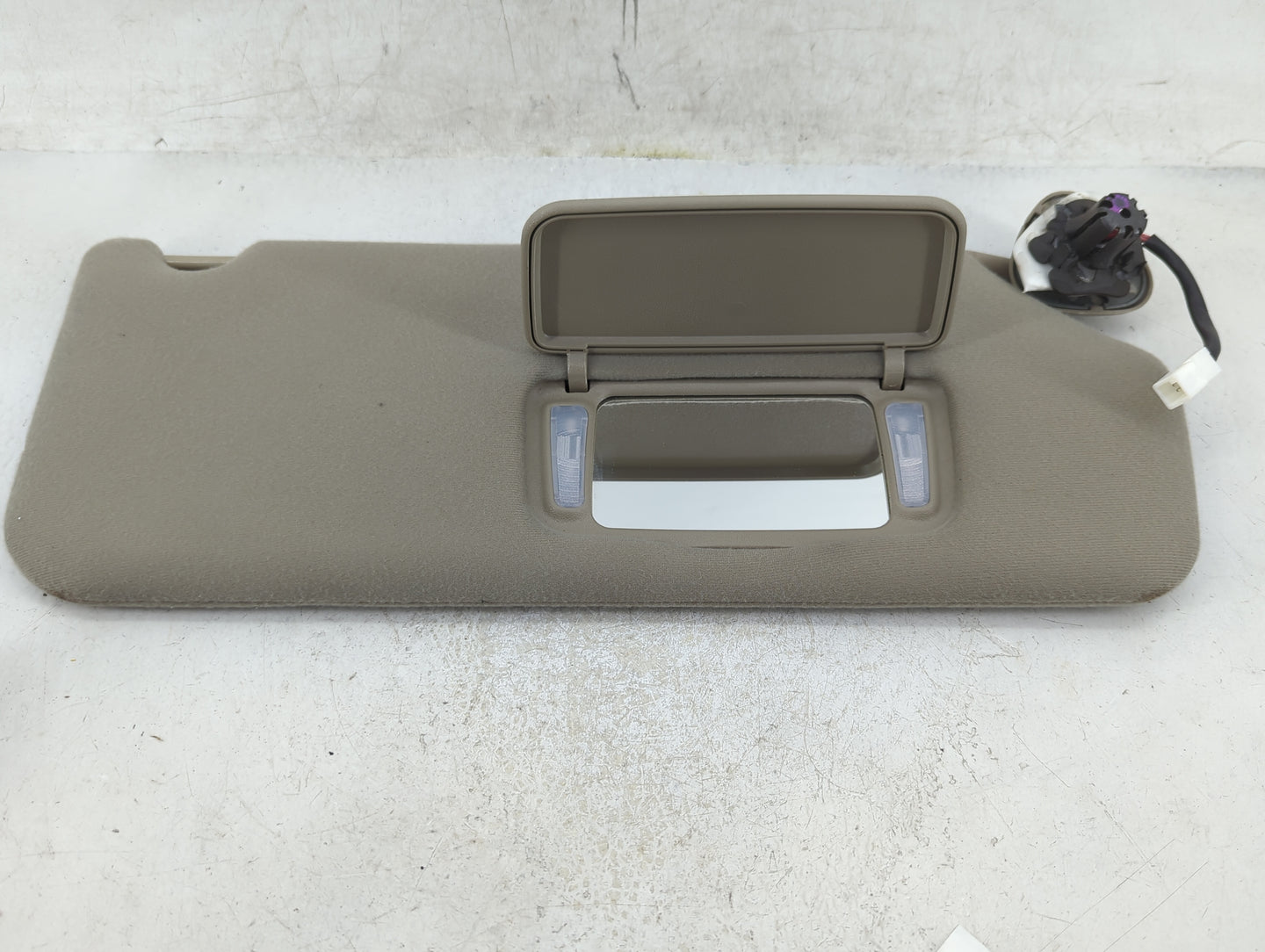 2011-2014 Toyota Sienna Sun Visor Shade Replacement Passenger Right Mirror Fits Fits 2011 2012 2013 2014 OEM Used Auto Parts