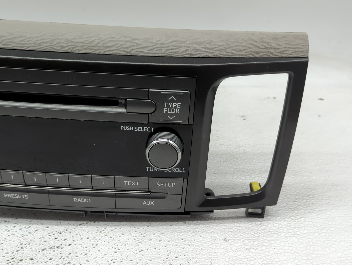 2011-2014 Toyota Sienna Radio AM FM Cd Player Receiver Replacement P/N:86120-08270 Fits Fits 2011 2012 2013 2014 OEM Used Au