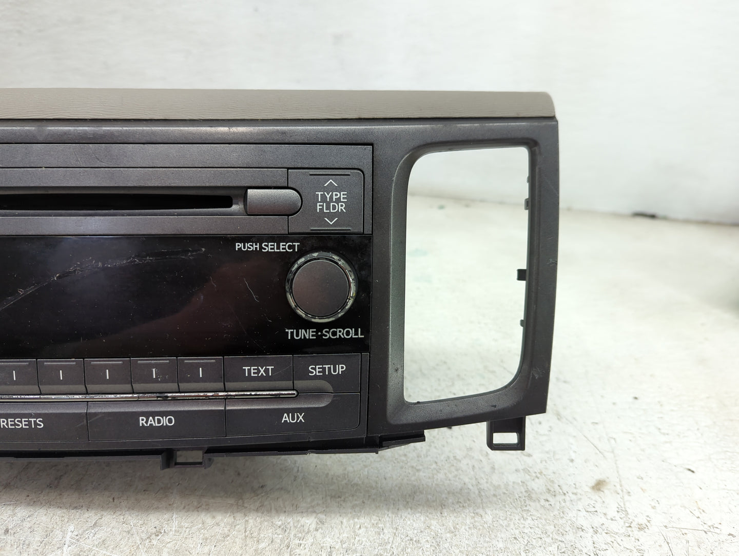 2011-2014 Toyota Sienna Radio AM FM Cd Player Receiver Replacement P/N:86120-08270 Fits Fits 2011 2012 2013 2014 OEM Used Au