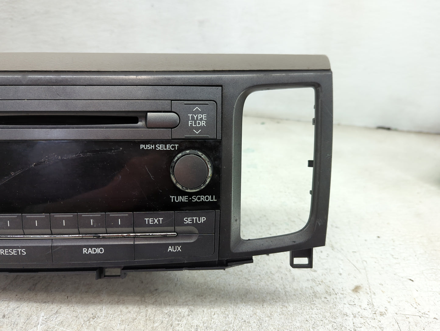 2011-2014 Toyota Sienna Radio AM FM Cd Player Receiver Replacement P/N:86120-08270 Fits Fits 2011 2012 2013 2014 OEM Used Au