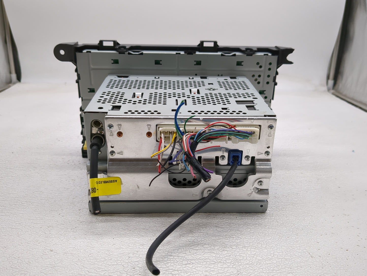 2011-2014 Toyota Sienna Radio AM FM Cd Player Receiver Replacement P/N:86120-08270 Fits Fits 2011 2012 2013 2014 OEM Used Au