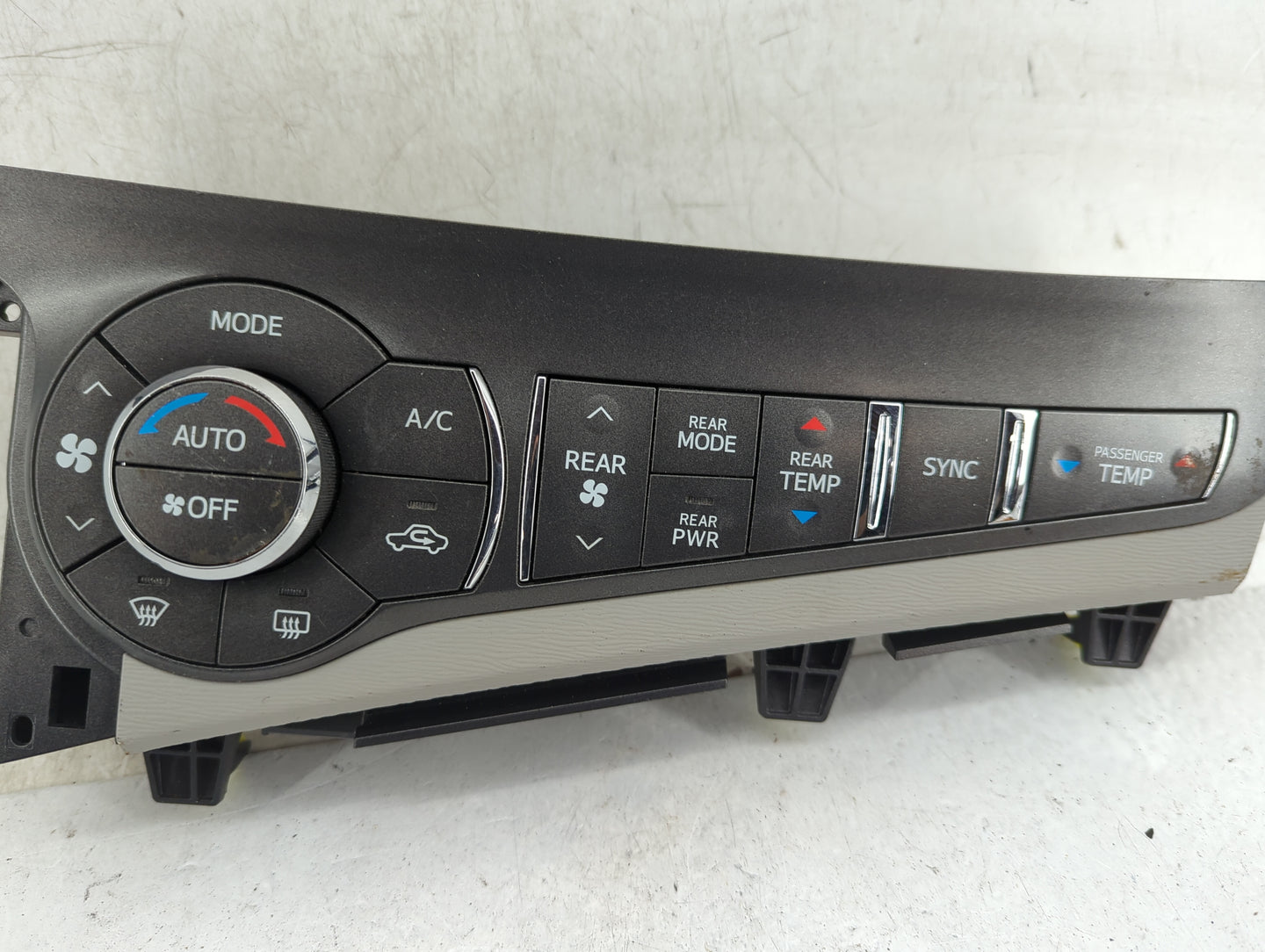 2011-2014 Toyota Sienna Climate Control Module Temperature AC/Heater Replacement Fits Fits 2011 2012 2013 2014 OEM Used Auto