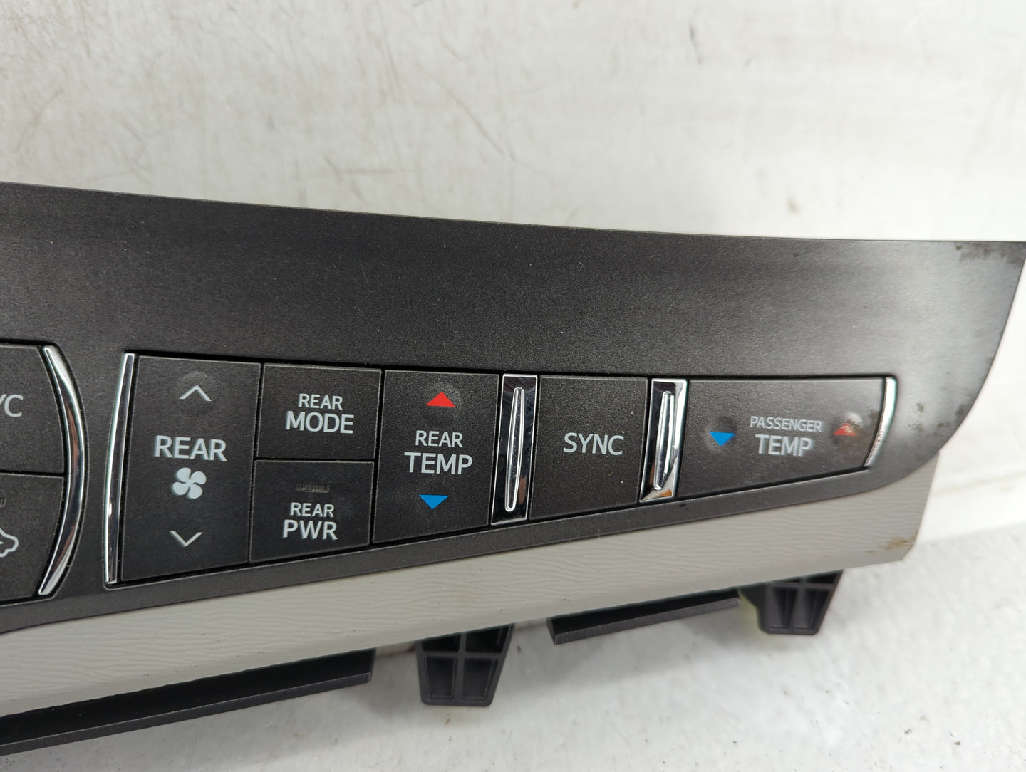 2011-2014 Toyota Sienna Climate Control Module Temperature AC/Heater Replacement Fits Fits 2011 2012 2013 2014 OEM Used Auto