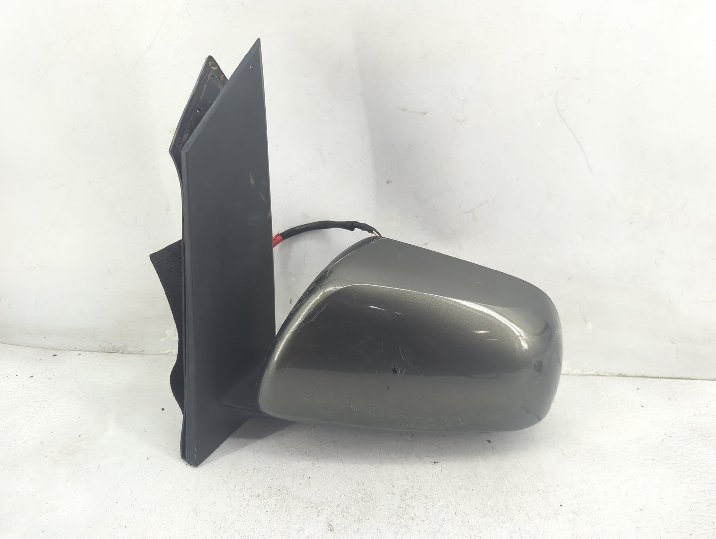 2011-2012 Toyota Sienna Passenger Side View Mirror - Right Door Mirror OEM Used - Oemusedautoparts1.com