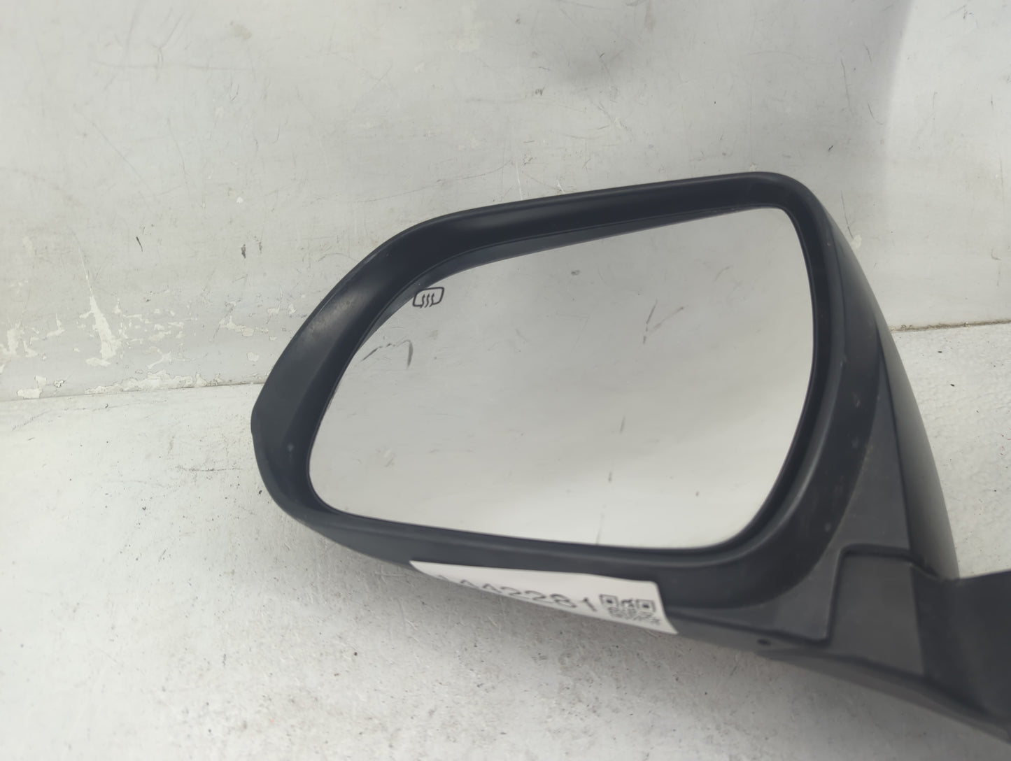 2011-2012 Toyota Sienna Passenger Side View Mirror - Right Door Mirror OEM Used - Oemusedautoparts1.com