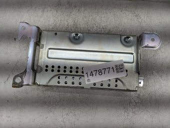 compare product 2011-2014 Toyota Sienna Radio Speaker Amplifier 86280-08031