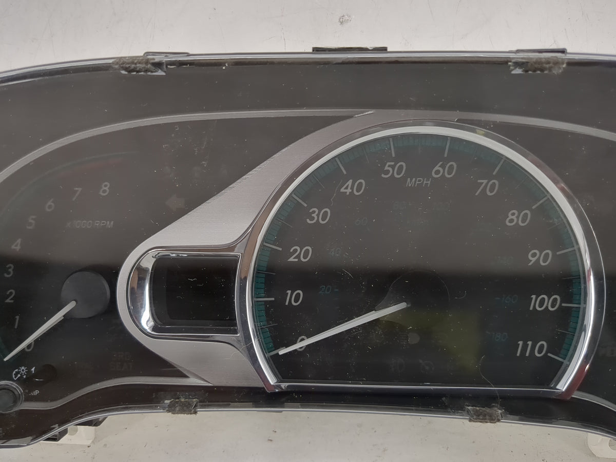 2011-2014 Toyota Sienna Instrument Cluster Speedometer Gauges P/N:83800-08370-00 TN257450-5784 Miles: Fits OEM Used Auto Par