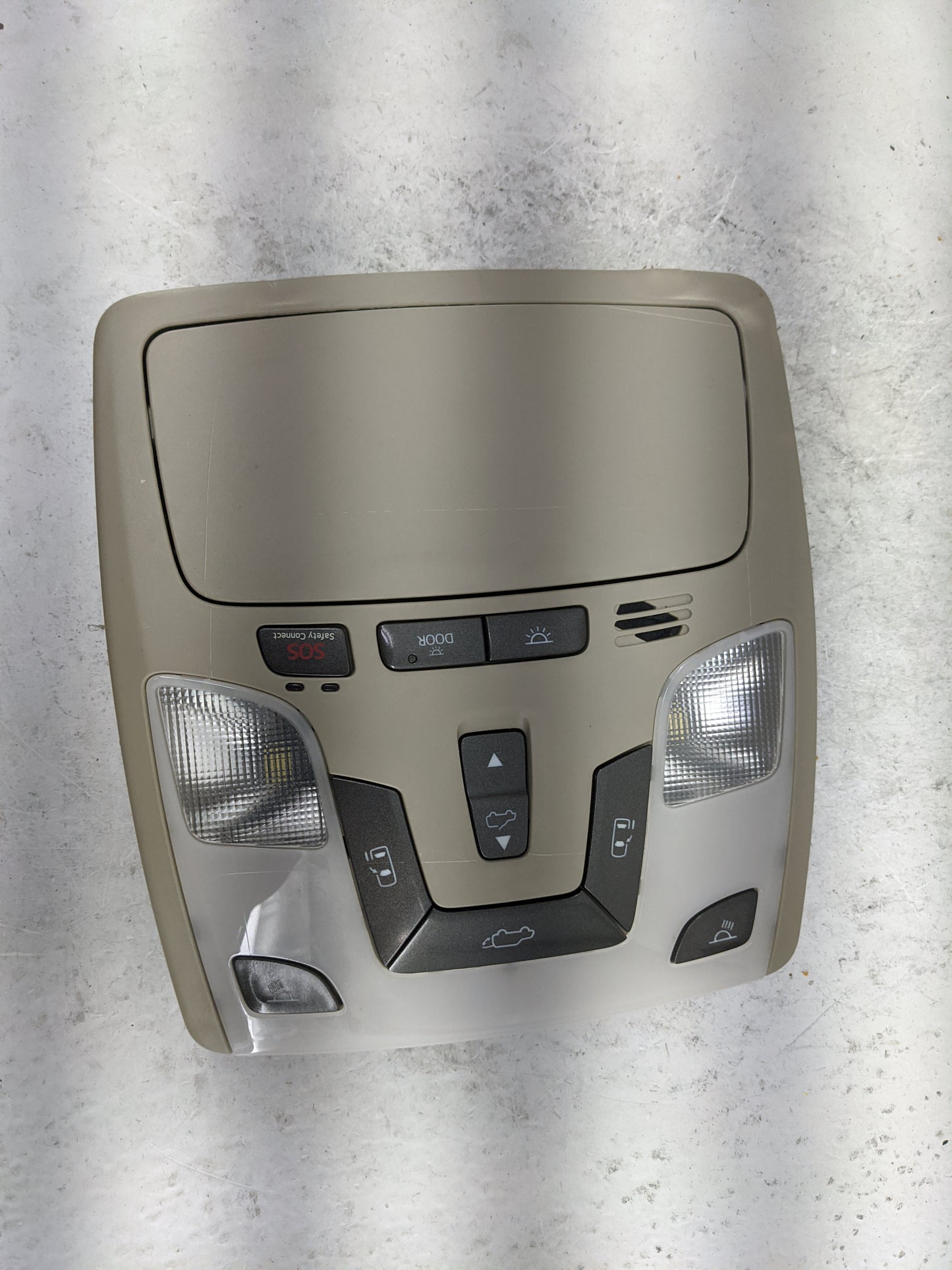 2011-2014 Toyota Sienna Overhead Console W/rear Climate Control Tan - Oemusedautoparts1.com